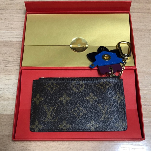 🌺🌺 RARE 🌺🌺 Louis Vuitton TOTEM Coin Purse with charm - Picture 2 of 16